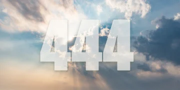 Число 444 в нумерологии: тайный смысл и влияние на судьбу