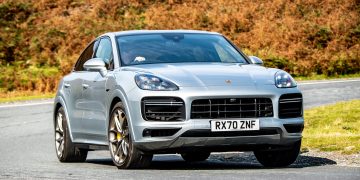 Porsche Cayenne Turbo S: премиум-кроссовер с гоночной динамикой